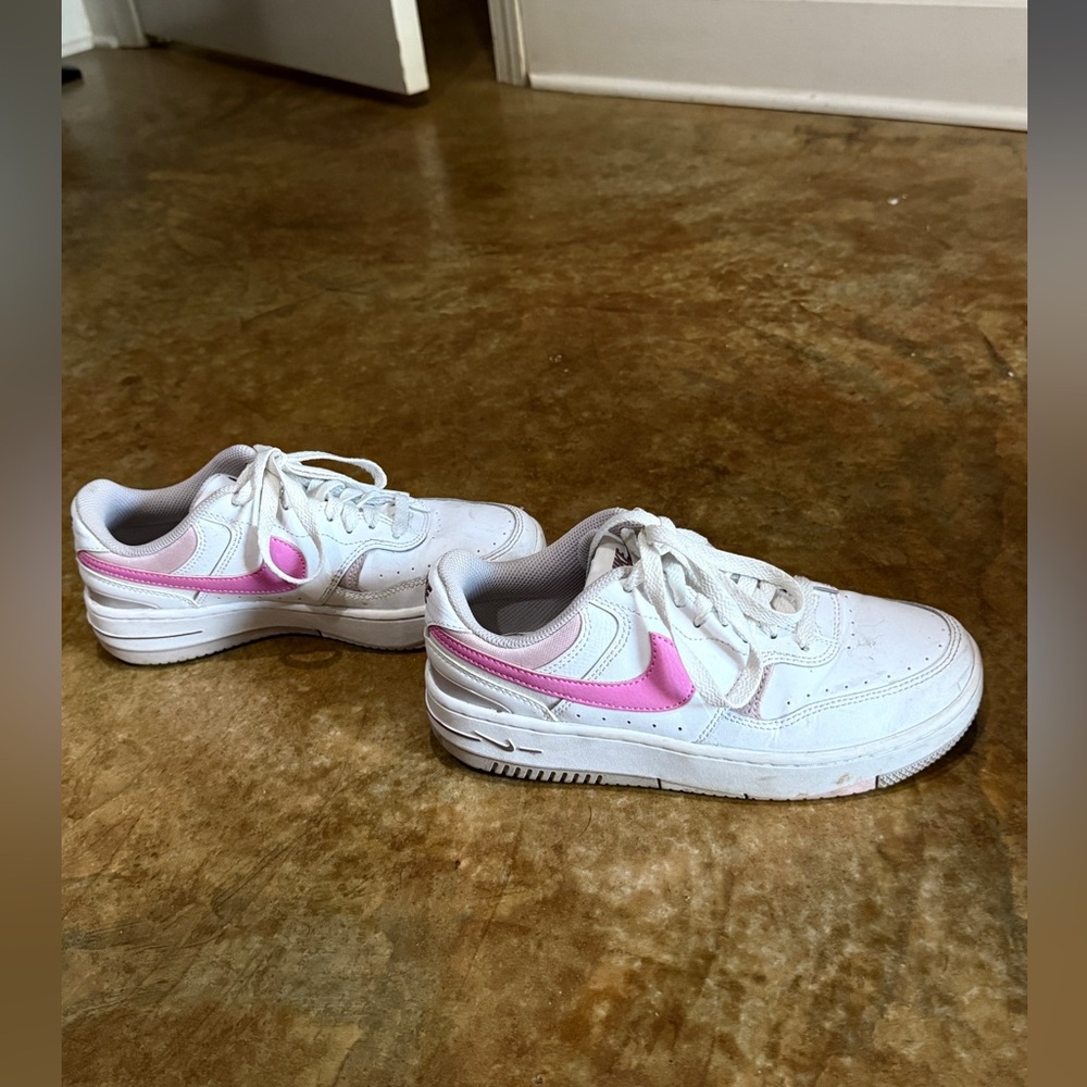 women's Nike Gamma Force sneakers